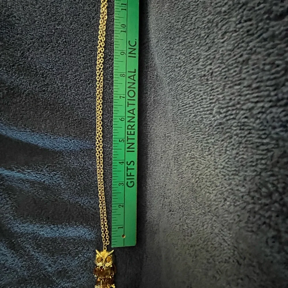 Elegant Gold Owl Pendant Necklace - Picture 4 of 8